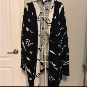 Harry Potter sweater XS black white NEW